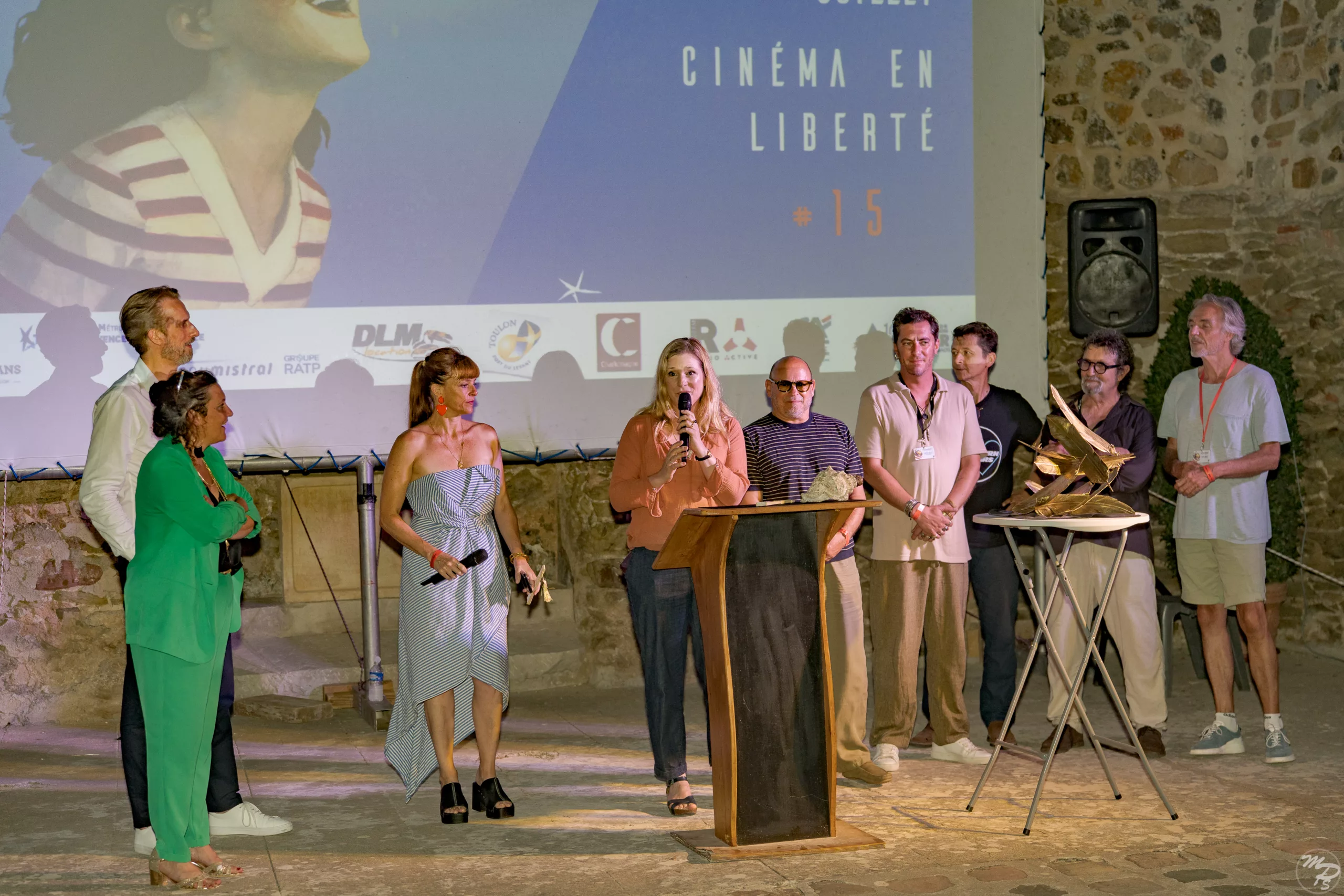 Les membres du jury sur scène